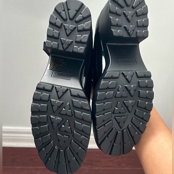 Black patent platform Mary Jane heels - Picture 3 of 4